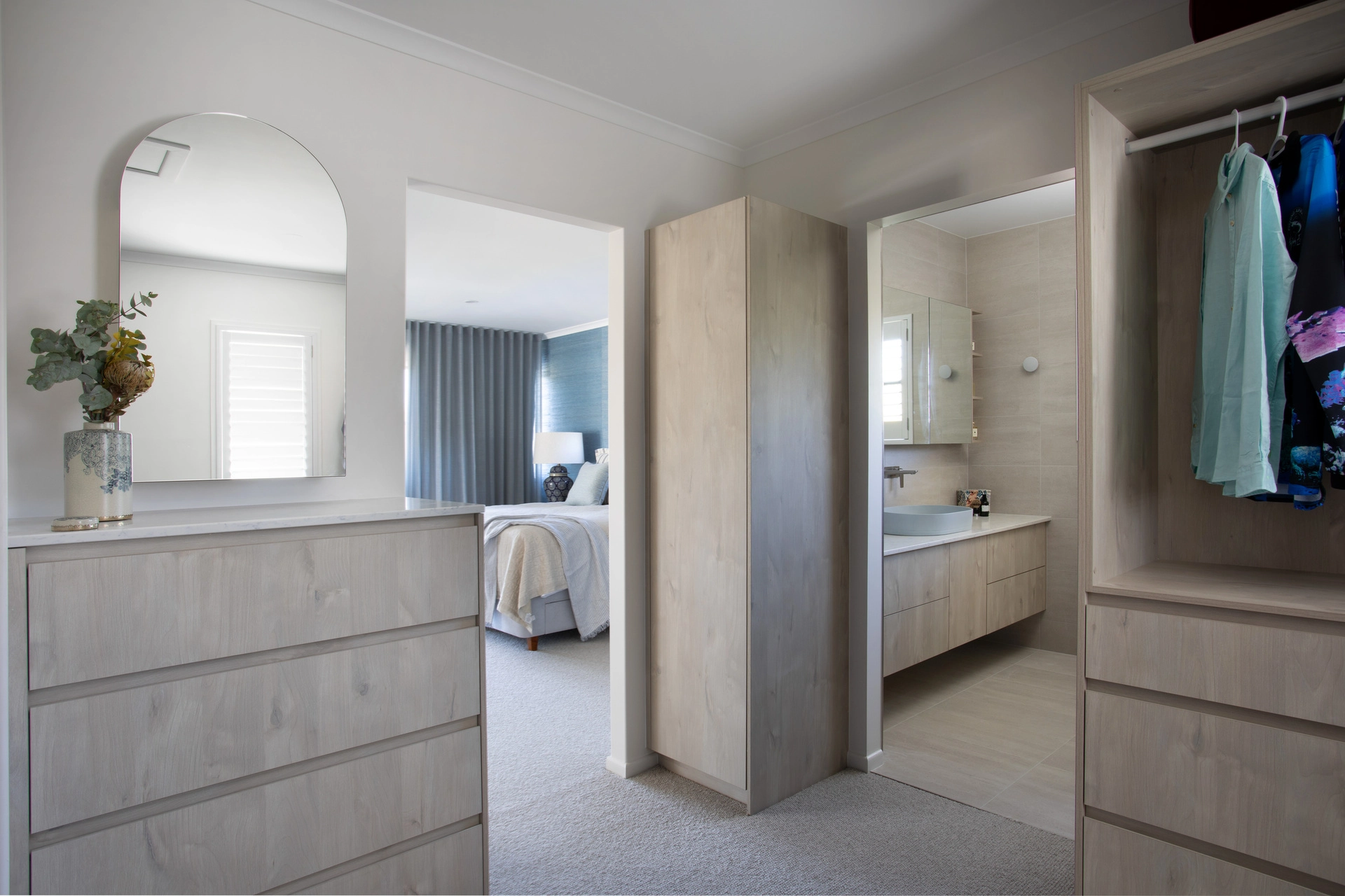 Woodgate master retreat walk in robe, bathroom and bedroom